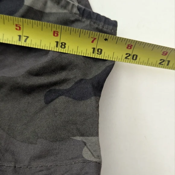 Love Tree Camo Vest Size Large NWT - Picture 11 of 14